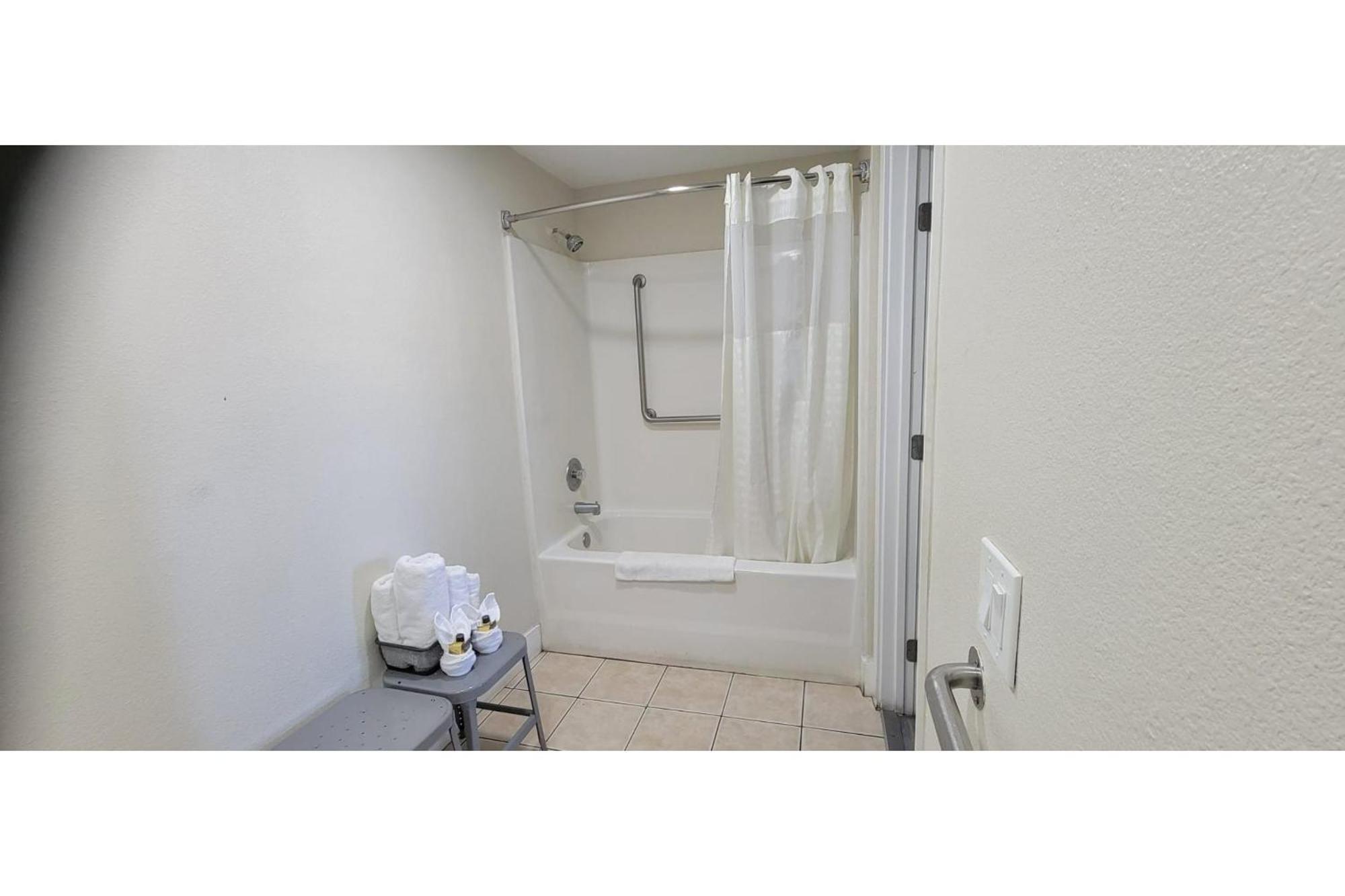 Hotel Avenida Victorville I 15 Dış mekan fotoğraf